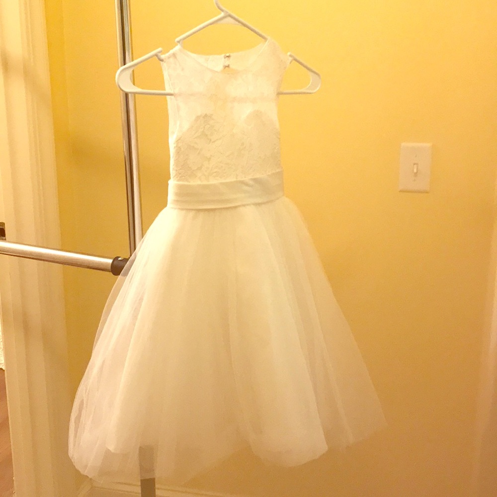 Size 3-4 white sweet heart flower girl dress